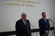 СЛУЖЕБНИЯТ МИНИСТЪР НА ФИНАНСИТЕ КИРИЛ АНАНИЕВ ПРИЕМА ПОСТА ОТ МИНИСТЪРА НА ФИНАНСИТЕ В ОСТАВКА ВЛАДИСЛАВ ГОРАНОВ