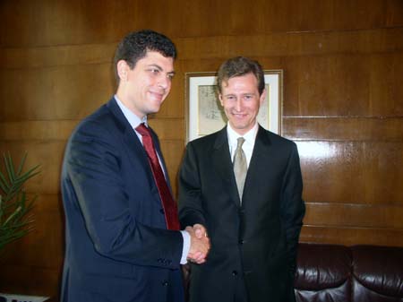 Министър Велчев и Джерон Кремерс от МВФ