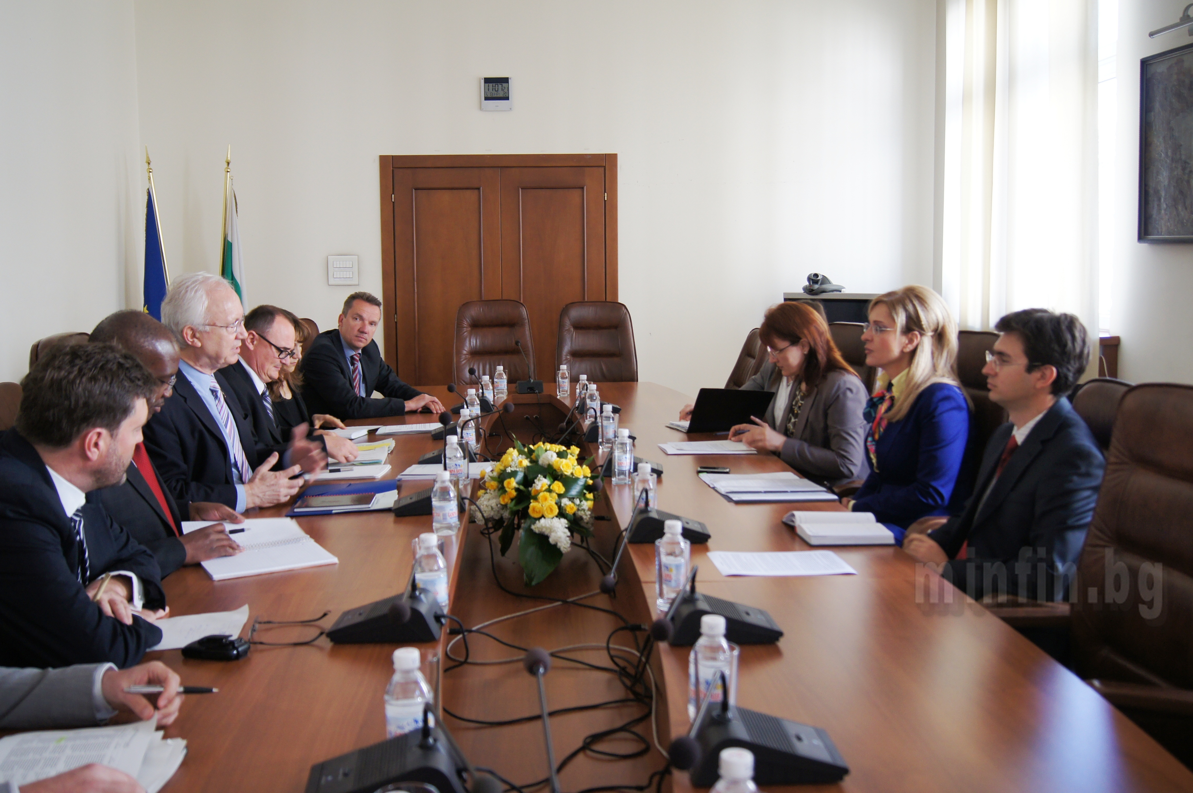 BORYANA PENCHEVA AND PETER HARROLD DISCUSSED ASPECTS OF THE BULGARIA - WORLD BANK PARTNERSHIP STRATEGY