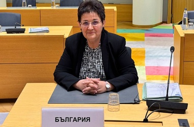 Вицепремиерът и министър на финансите Людмила Петкова на заседание на Съвет ЕКОФИН