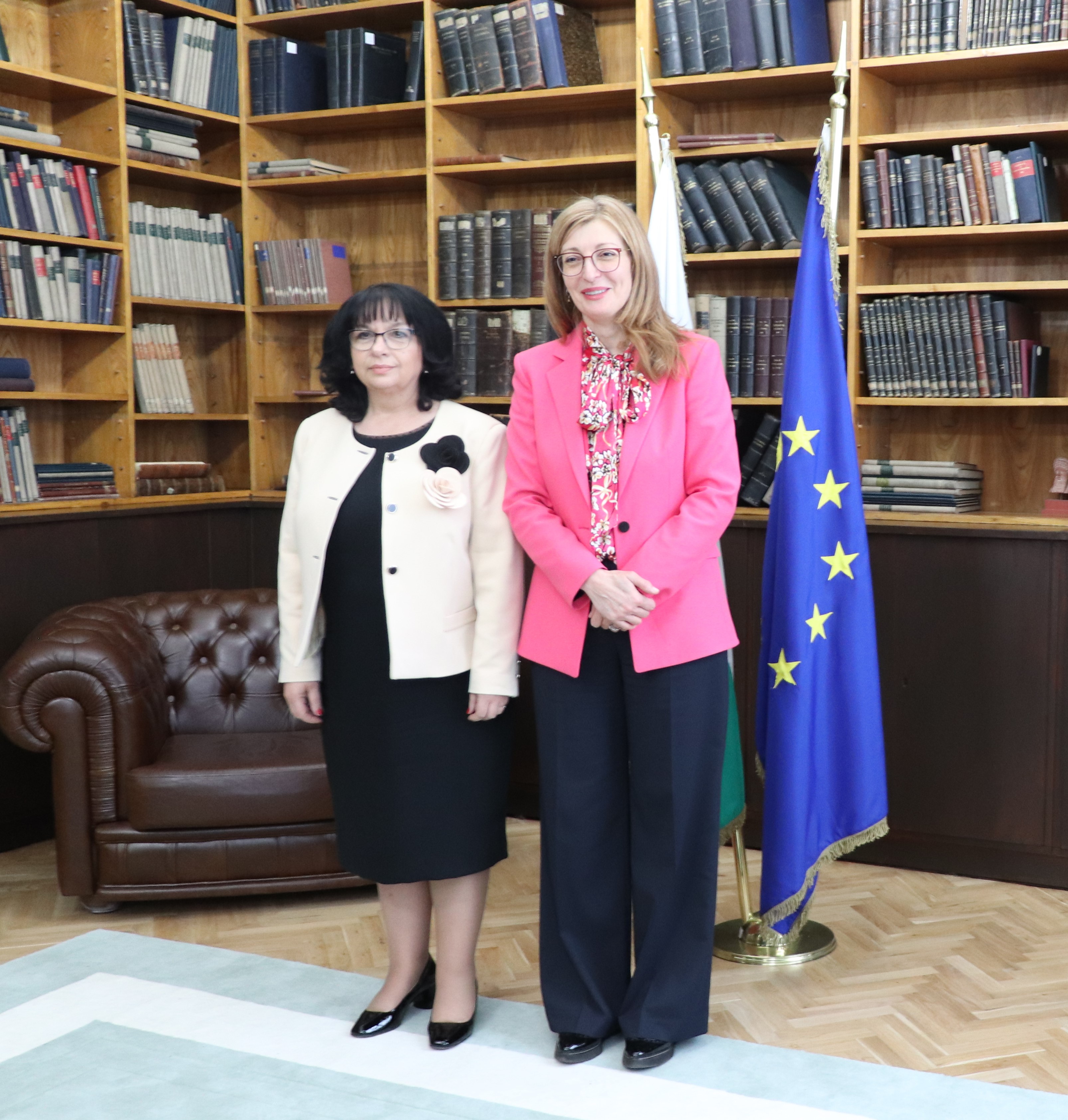 Meeting between the Minister of Finance Ms. Temenuzhka Petkova and the European Commissioner Ms. Ekaterina Zaharieva.